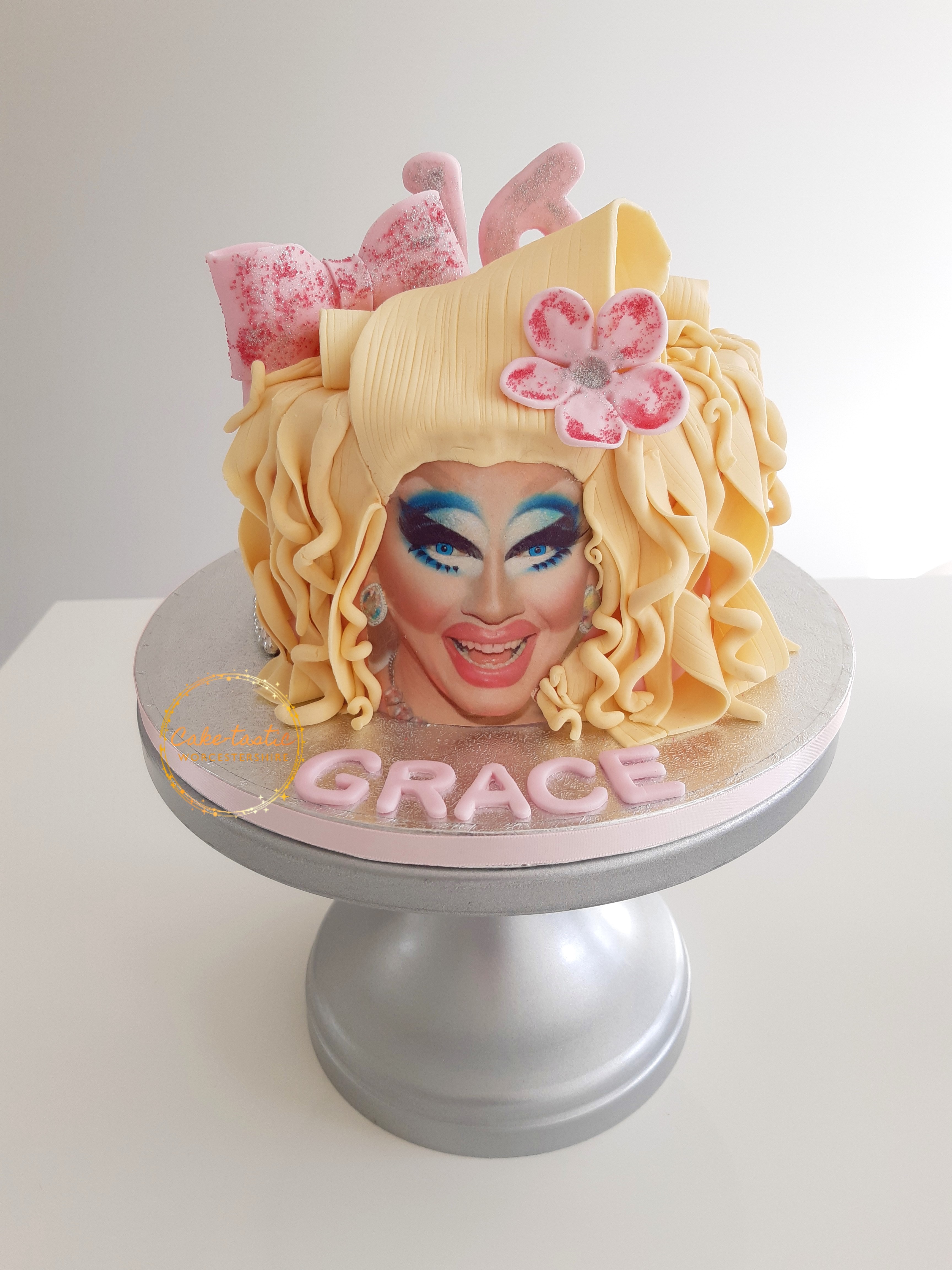 Trixie Mattel - Drag Cake