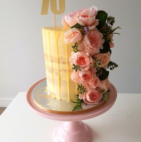 Tall Drip Cake With Fresh Flowers