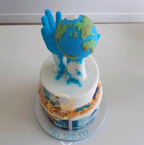World in your hands cake